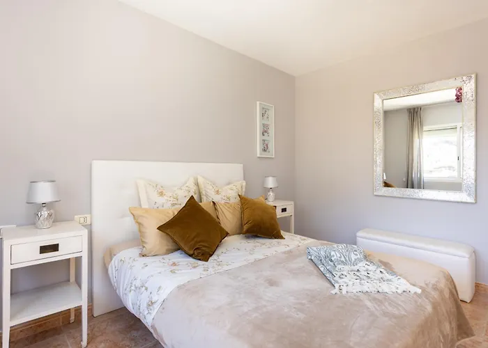 Luxurious 1,5 Kilometers From Villa Costa Adeje (Tenerife)