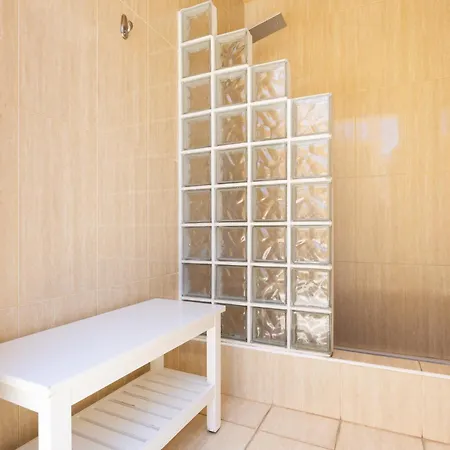 Luxurious 1,5 Kilometers From Villa Costa Adeje (Tenerife)