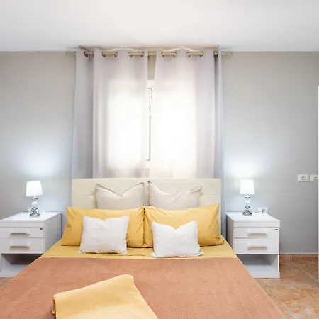 Luxurious 1,5 Kilometers From Villa *