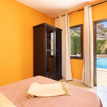 Luxurious 1,5 Kilometers From Villa *