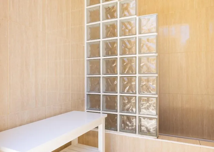 Luxurious 1,5 Kilometers From Вілла Адехе