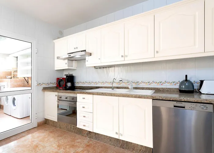 Luxurious 1,5 Kilometers From Адехе