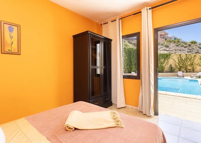 Luxurious 1,5 Kilometers From Вілла *