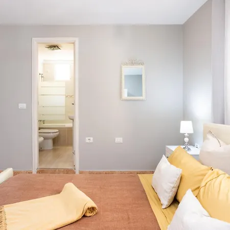 Βίλα Luxurious 1,5 Kilometers From *