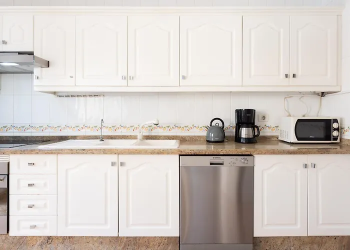 Βίλα Luxurious 1,5 Kilometers From