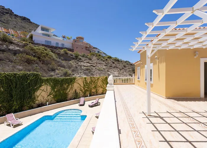 Luxurious 1,5 Kilometers From Βίλα *