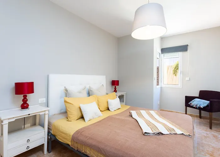 Luxurious 1,5 Kilometers From * Costa Adeje (Tenerife)